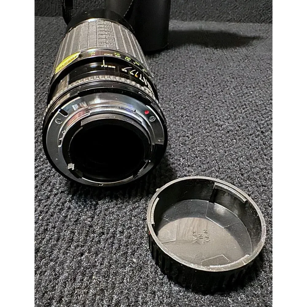 Sigma Zoom-8 II 70-250 mm f/3.5-4.5 Tele-Zoom Lens • Multicoated • 62 mm Skyligh